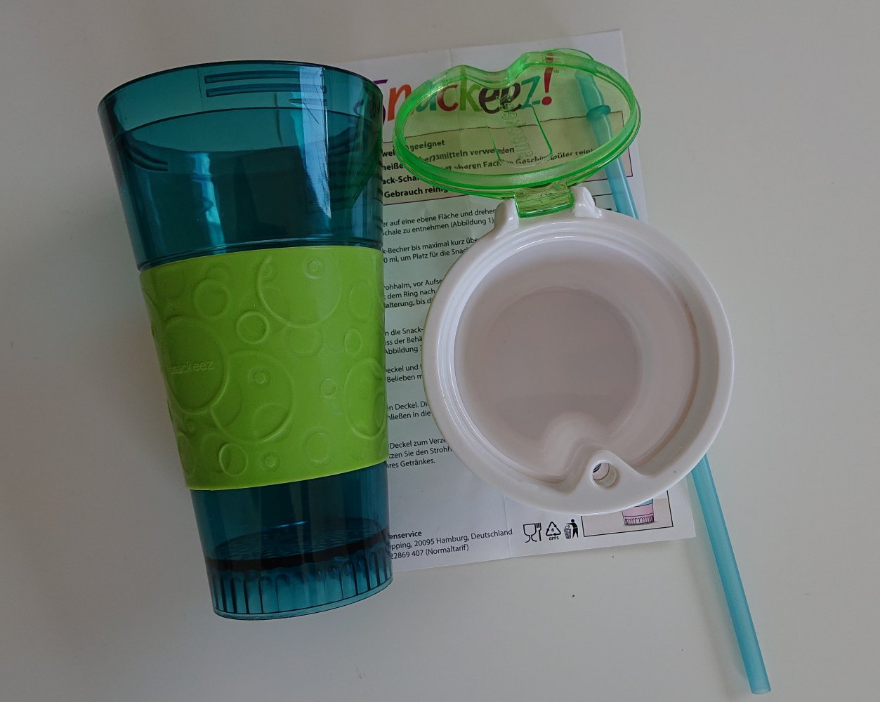 großer 2in1 Trinkbecher mit Snackdose Cup to go
