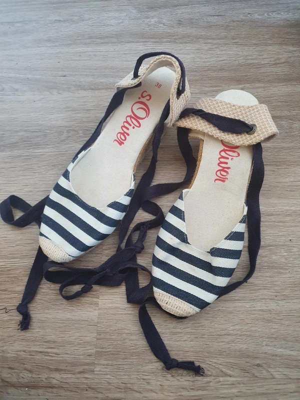 Neue Sommerschuhe mit Keilabsatz Gr. 38