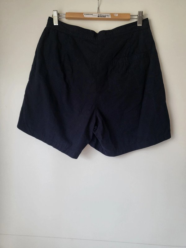 Dunkelblaue Shorts Gr. 44