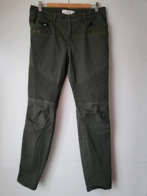 Bikerhose von H&M in Khaki Gr. 42