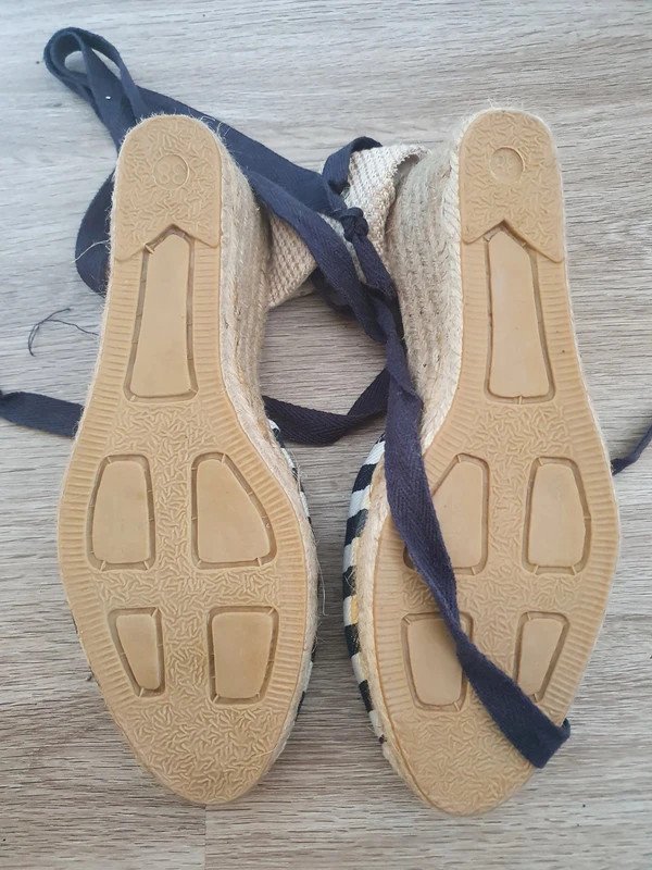 Neue Sommerschuhe mit Keilabsatz Gr. 38