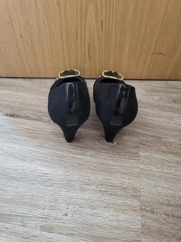 Neue schwarze Pumps Gr. 37