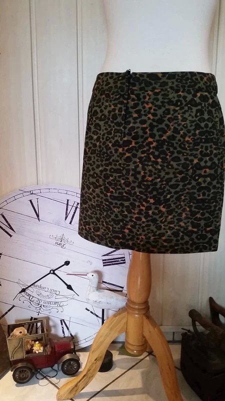 Rock mit Tiermotiv Leopard Neu 40/42 NEU