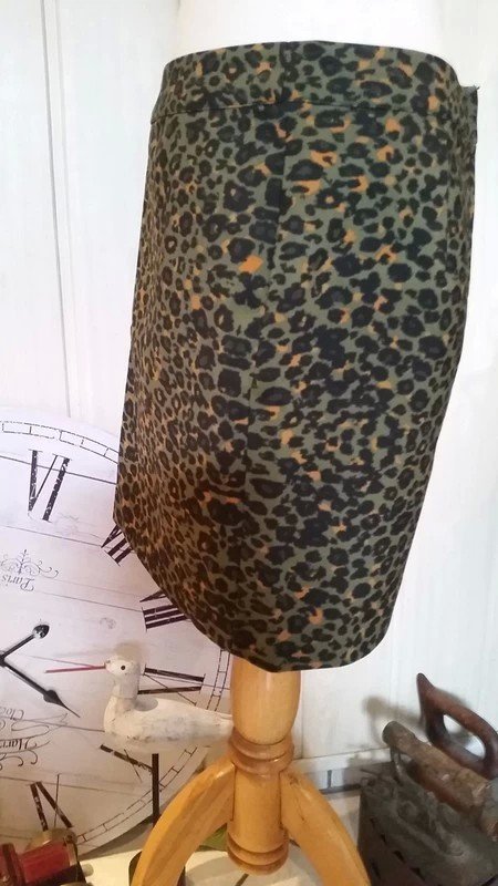 Rock mit Tiermotiv Leopard Neu 40/42 NEU