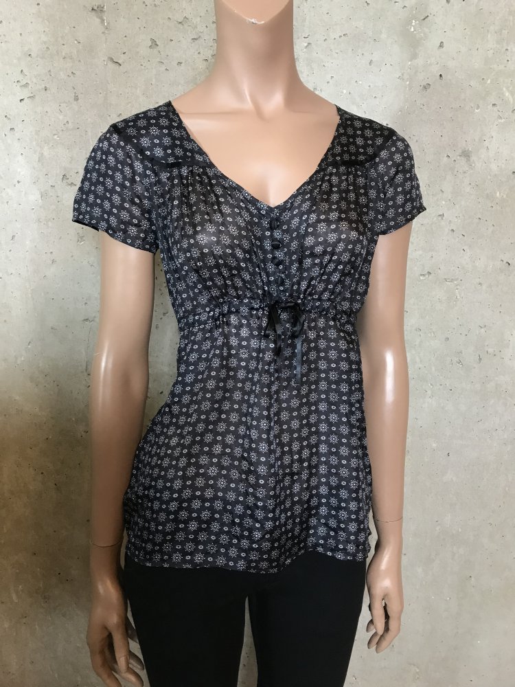 zarte Seiden Bluse, Oberteil in schwarz mit Blumen Muster