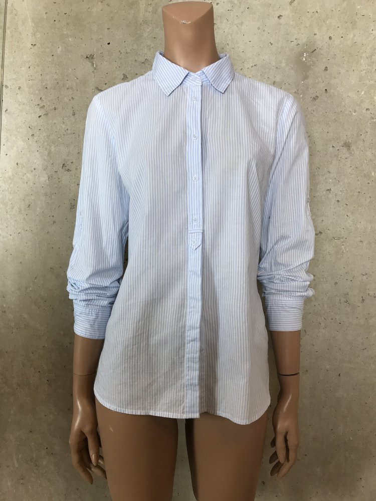 Damen Bluse Shirt aus reiner Baumwolle mit himmelblauen Streifen, klassischer Hemd Kragen, vorderer Knopfverschluss und lange Ärmel mit zwei Manschettenknopfen