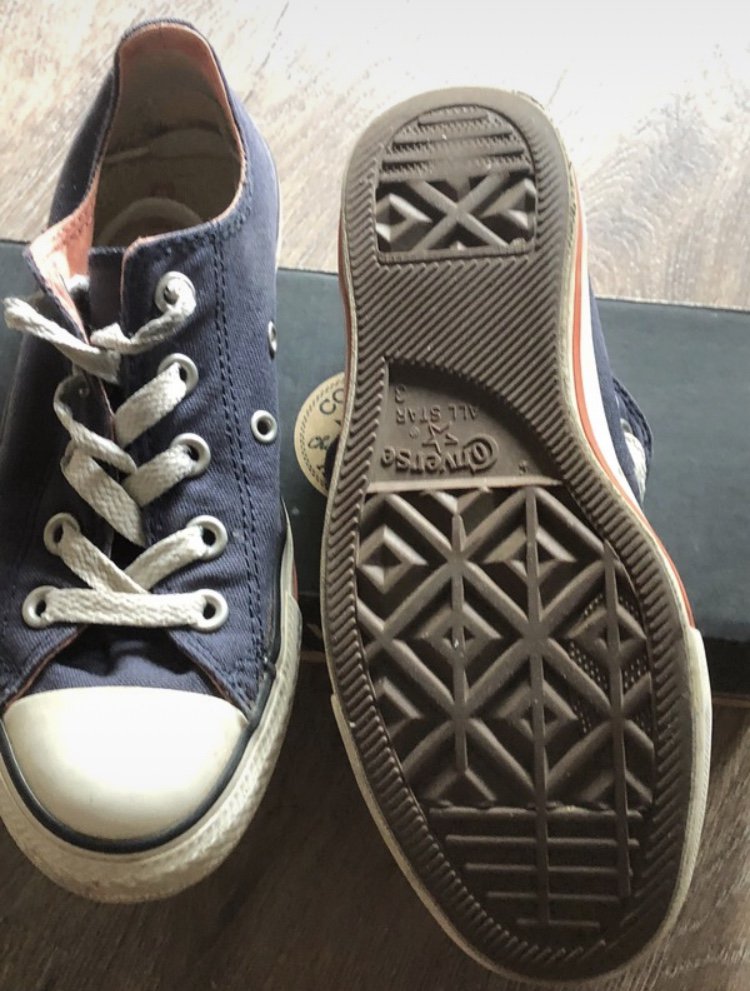 Converse Double Tongue