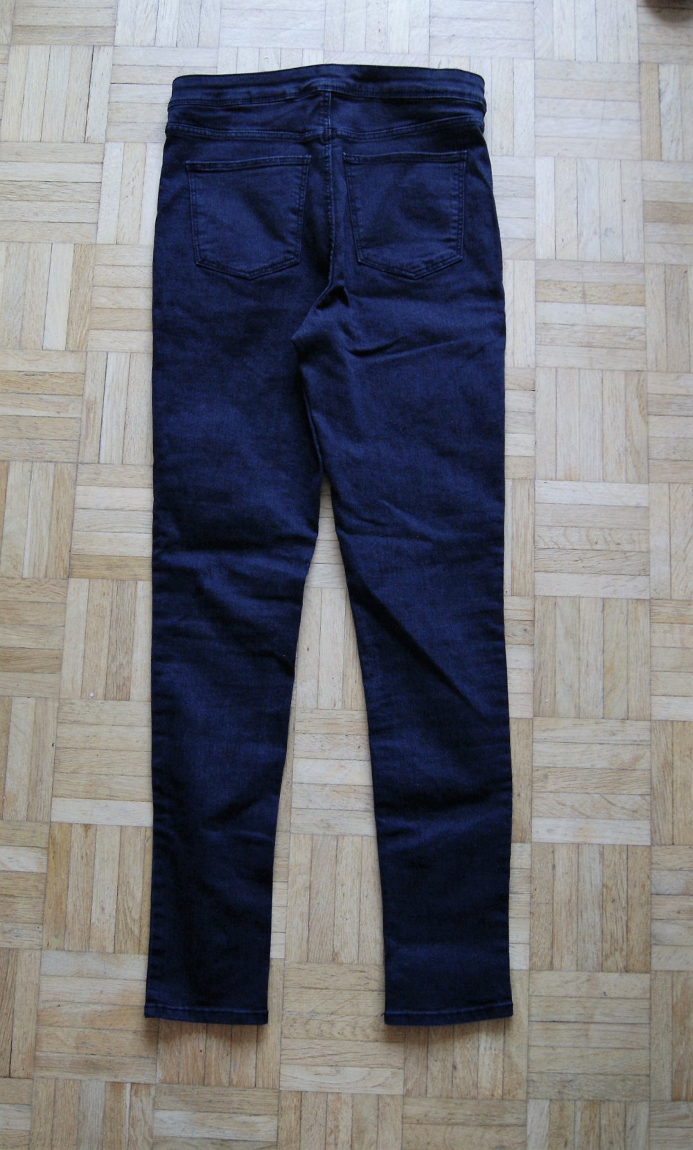 Schwarze Strechjeans NEU Superskinny