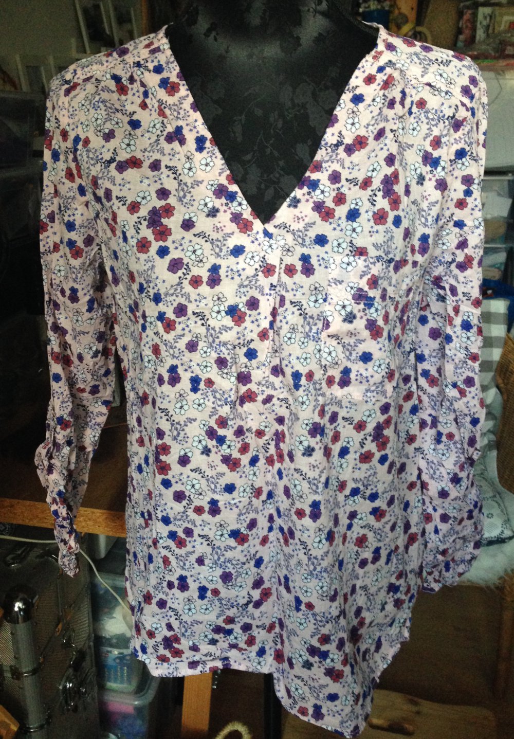 Bluse mit Streublumen 