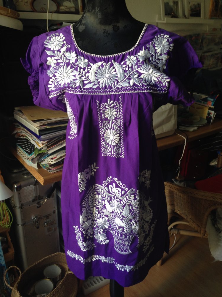 Mexikanisches Kleid
