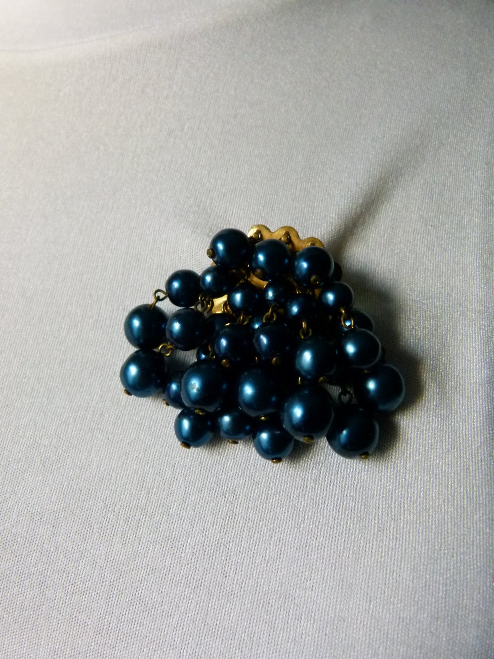 Vintage Perlen Brosche, dunkelblaue Glasperlen, Modeschmuck, Retro Hippie Festival Goa Mori Boho