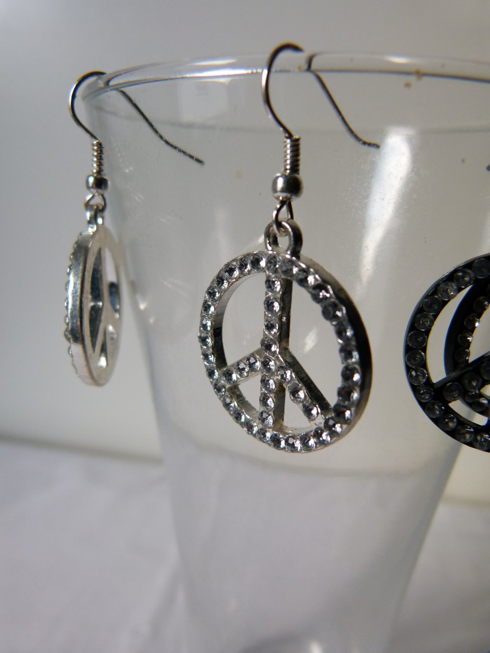 Peace Ohrringe, 2 Paar al Set, silberfarben und schwarz mit Strass, Modeschmuck, Boho Hippie Mori Goa Retro Festival