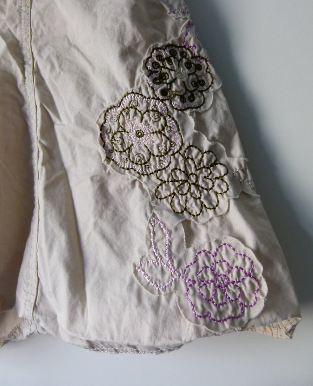 Kurzer Rock mit floraler Stickerei, beige rosa braun, Boho Goa Festival Sommer Mori Lagenlook