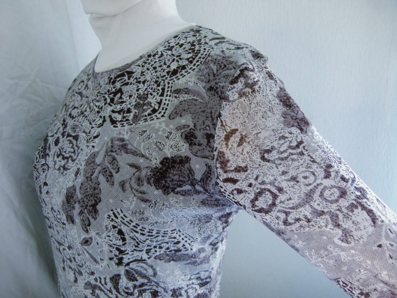 Stretch Shirt, anthrazit grau mit Ornament- & Pflanzenmustern, Boho Mori Goa Festival Lagenlook