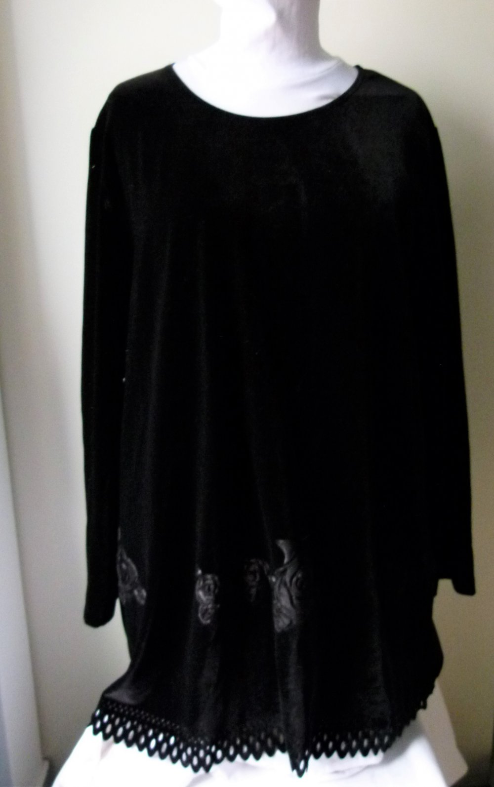 Samt Long Tunika Pullover Kleid, schwarz mit Rosen, Gothic Mori Edel Festlich Lagenlook Oversize Velvet