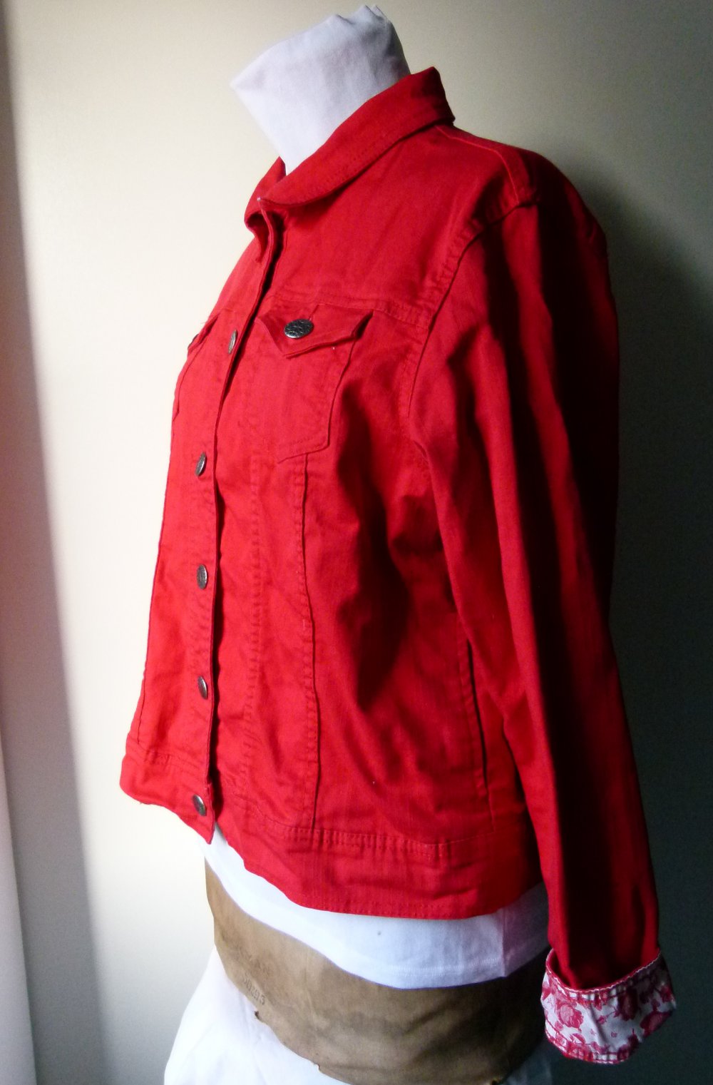 Jeans Jacke, knallrot, Boho Mori Festival Lagenlook Casual