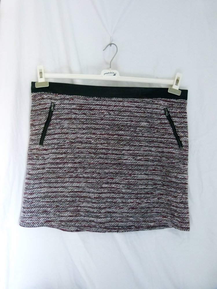 Strick Rock, schwarz weiß dunkelrot meliert, Winter Herbst Knitwear Mori Boho Lagenlook