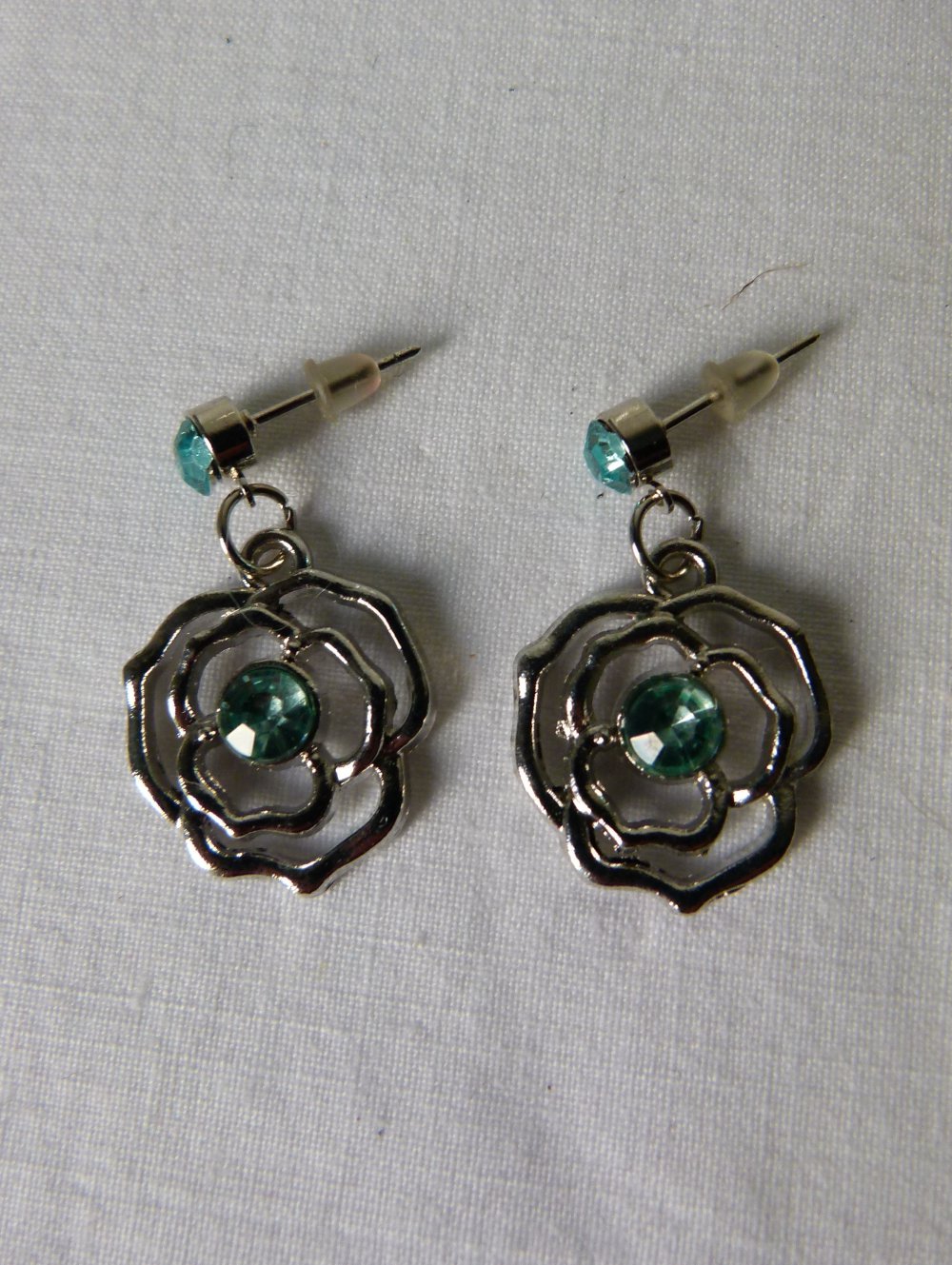 Rosen Ohrstecker, silberfarben, mit Strass, Modeschmuck, Mori Goa Hippie Boho Landleben Romantik
