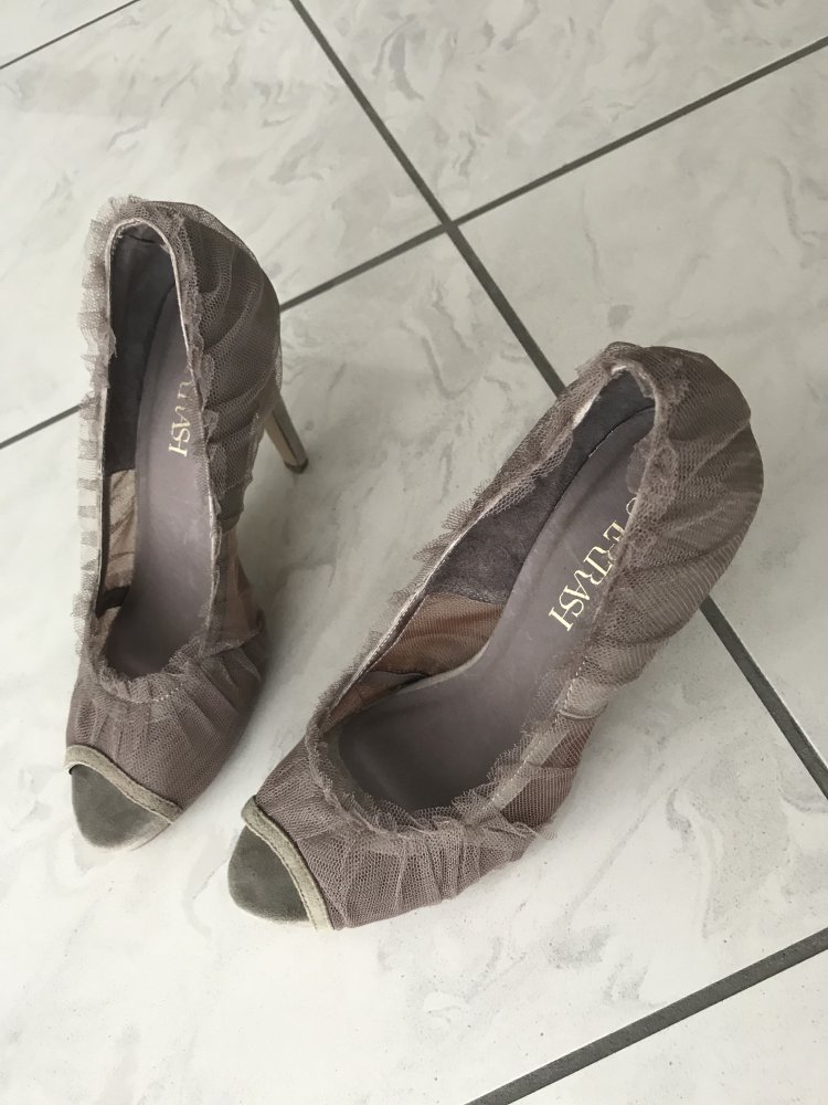 Nagelneue Wildleder Pumps von Supertrash