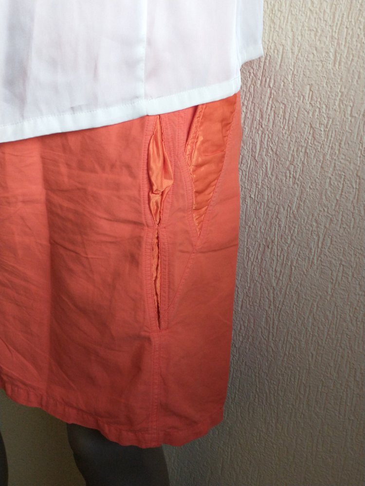 Rock in orange