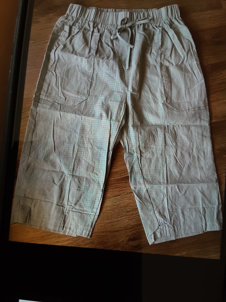 NEUE    Bermuda 
