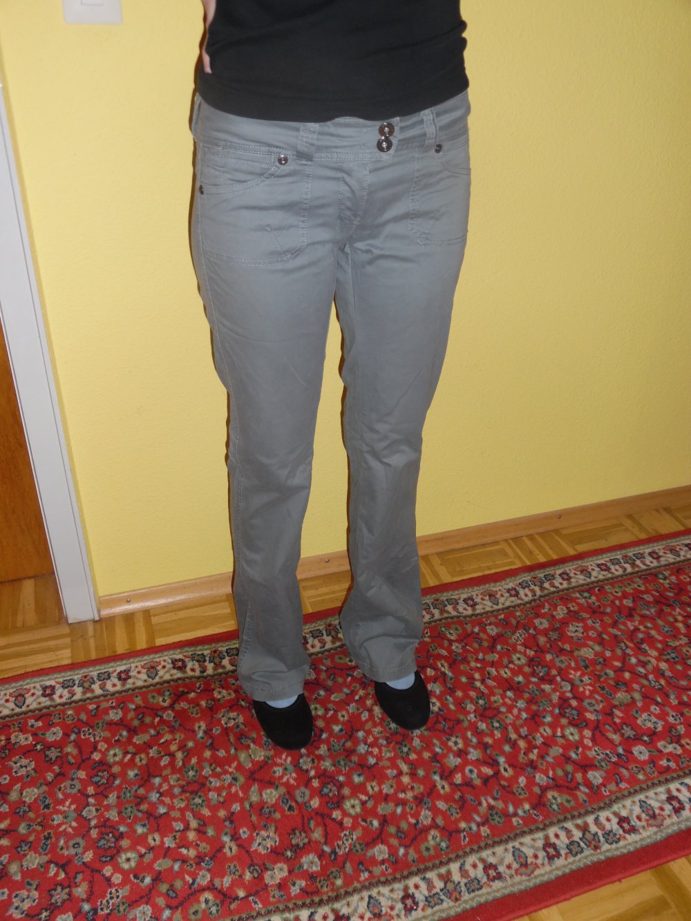 lange Hose in khaki/grau