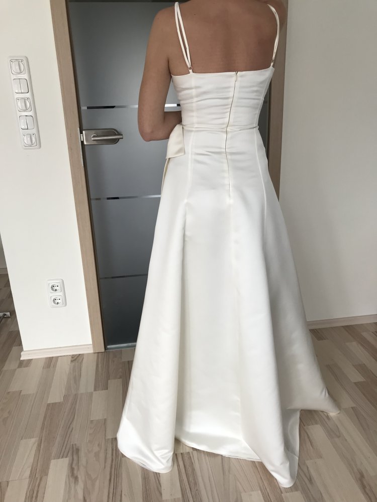 Ungetragenes Abendkleid, Hochzeitskleid gr.34/36 creme