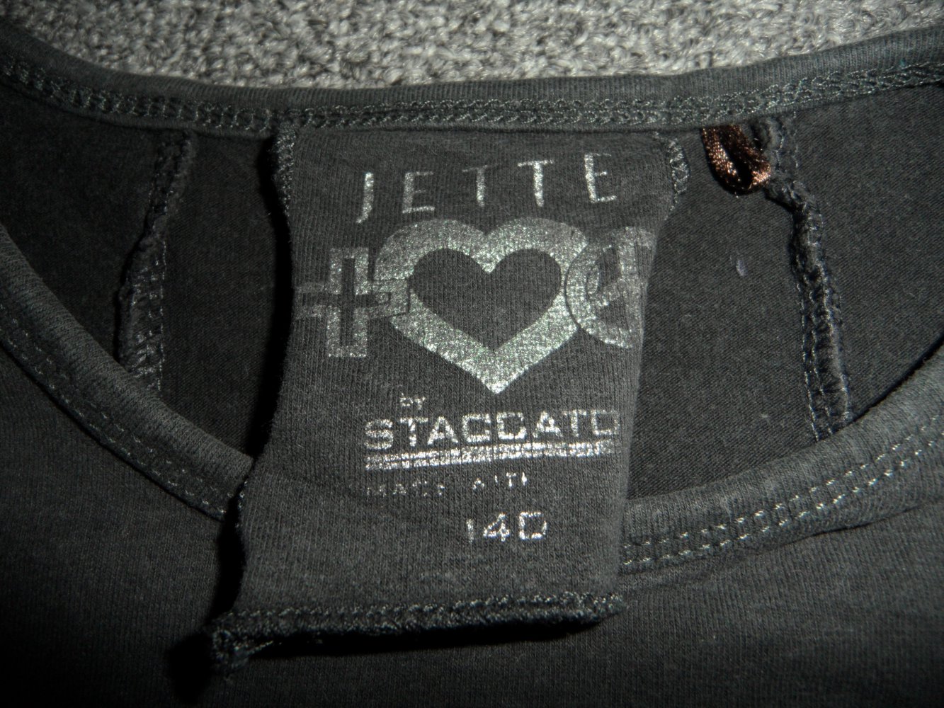 Jette by Staccato tolles Langarmshirt mit Schößchen 140
