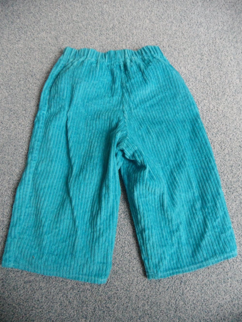 DIY handmade Breitcord-Hose 