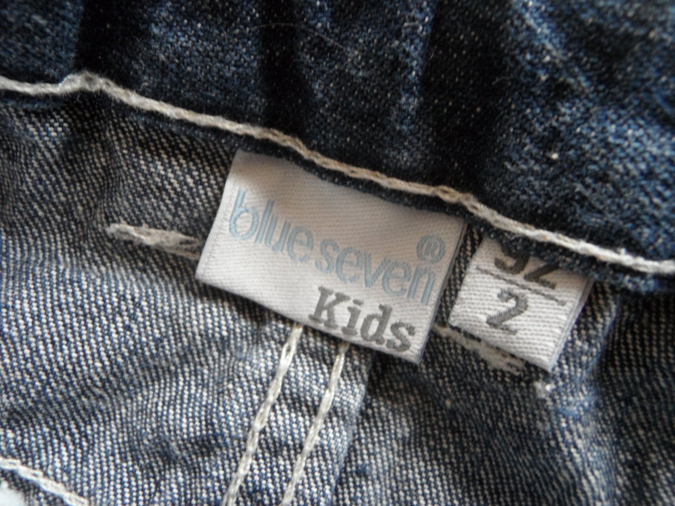 blue seven Bermudas 92