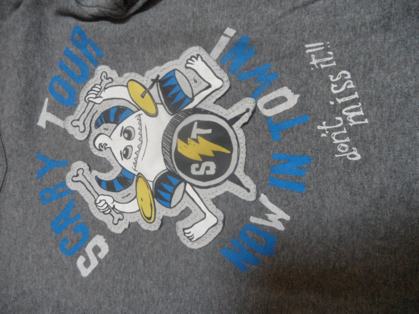 Benetton Langarmshirt Monster Schlagzeug XXS 98/104