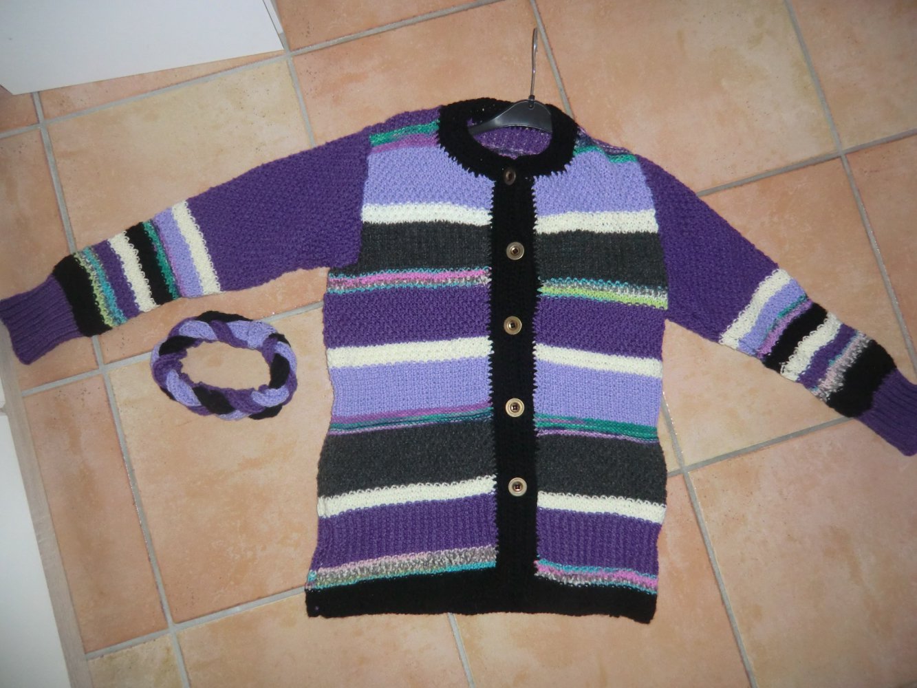 Strickjacke unikat Handarbeit 140 146