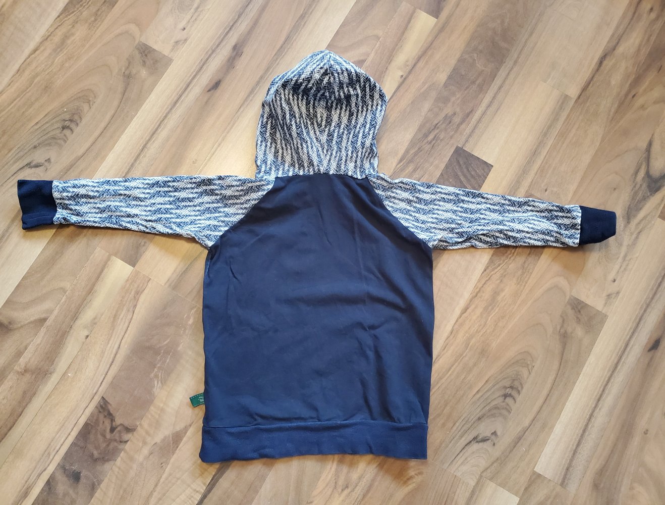 Hoodie Sweatshirt Dinosaurier Gr. 98/104 handmade