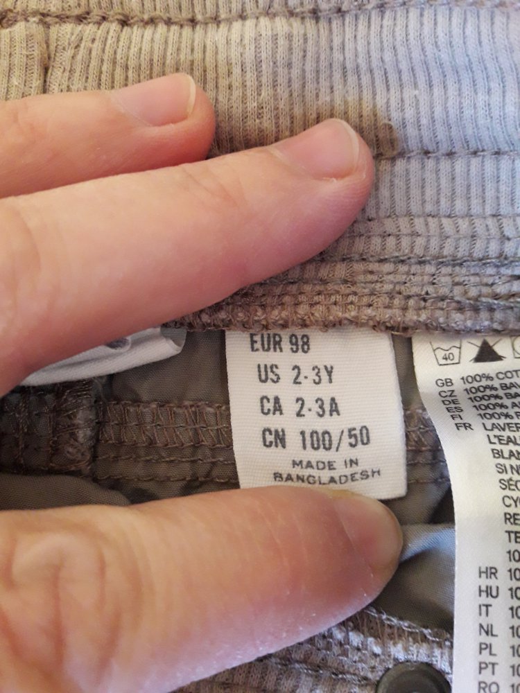 tolle Stoffbermuda in Gr. 98 von H&M mit breitem Bund in beige/nude