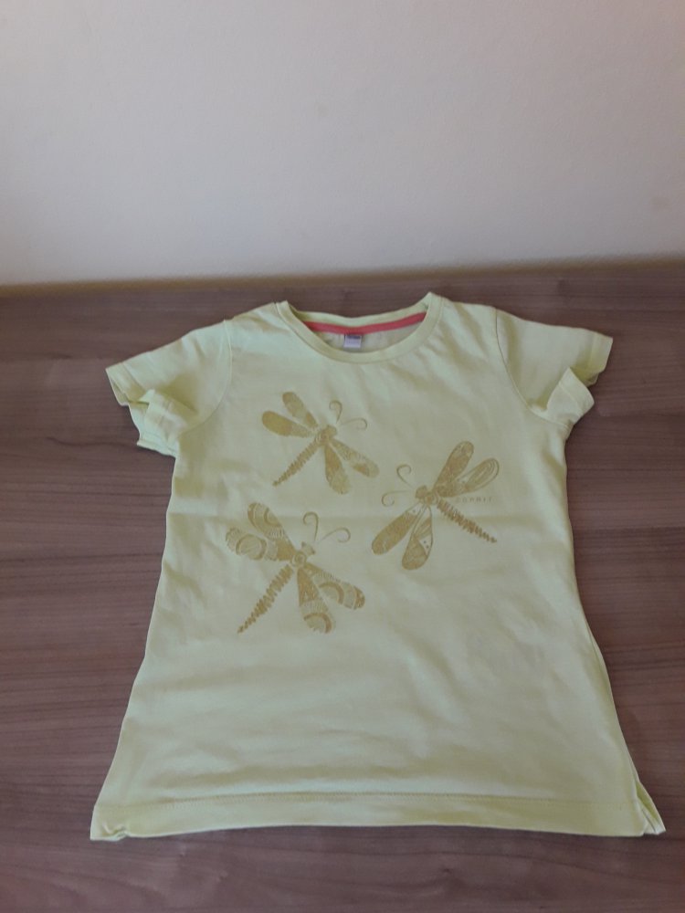 tolles Sommershirt von Esprit in Gr. 116/122 in hellgelb mit Glitzerschmetterlingen
