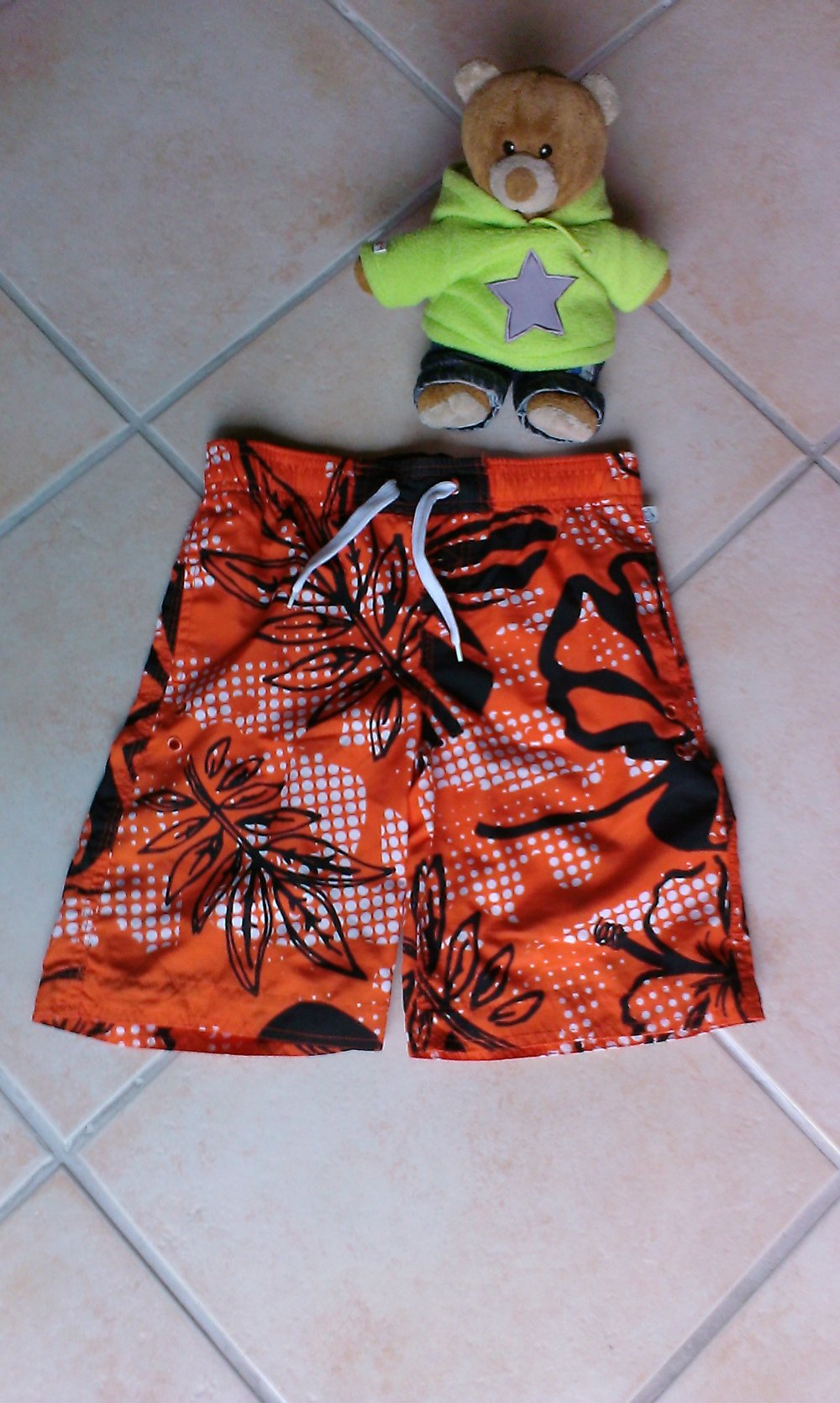 rot-orange Badeshort Gr. 110