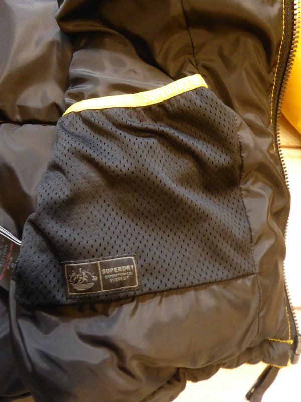 Superdry Code Jacke Puffer Jacke gelb schwarz Gr. S