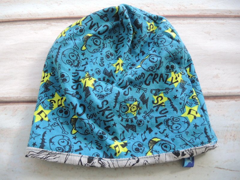 Jersey Beanie/Mütze wendbar türkis / grau mit Skull Skater Motiven Gr.110-128 Handmade