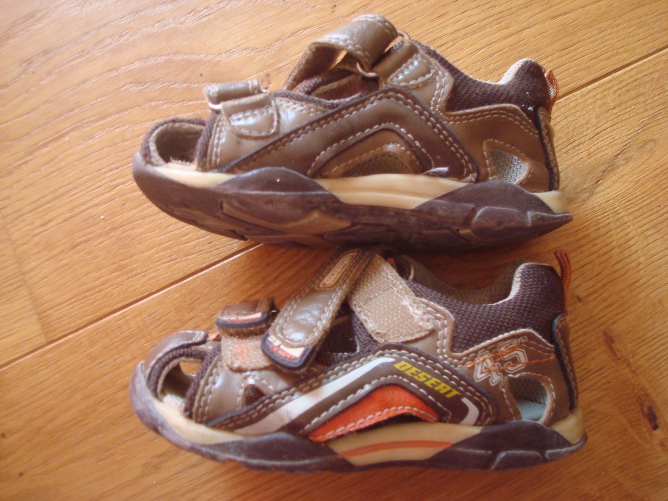 Sandalen braun