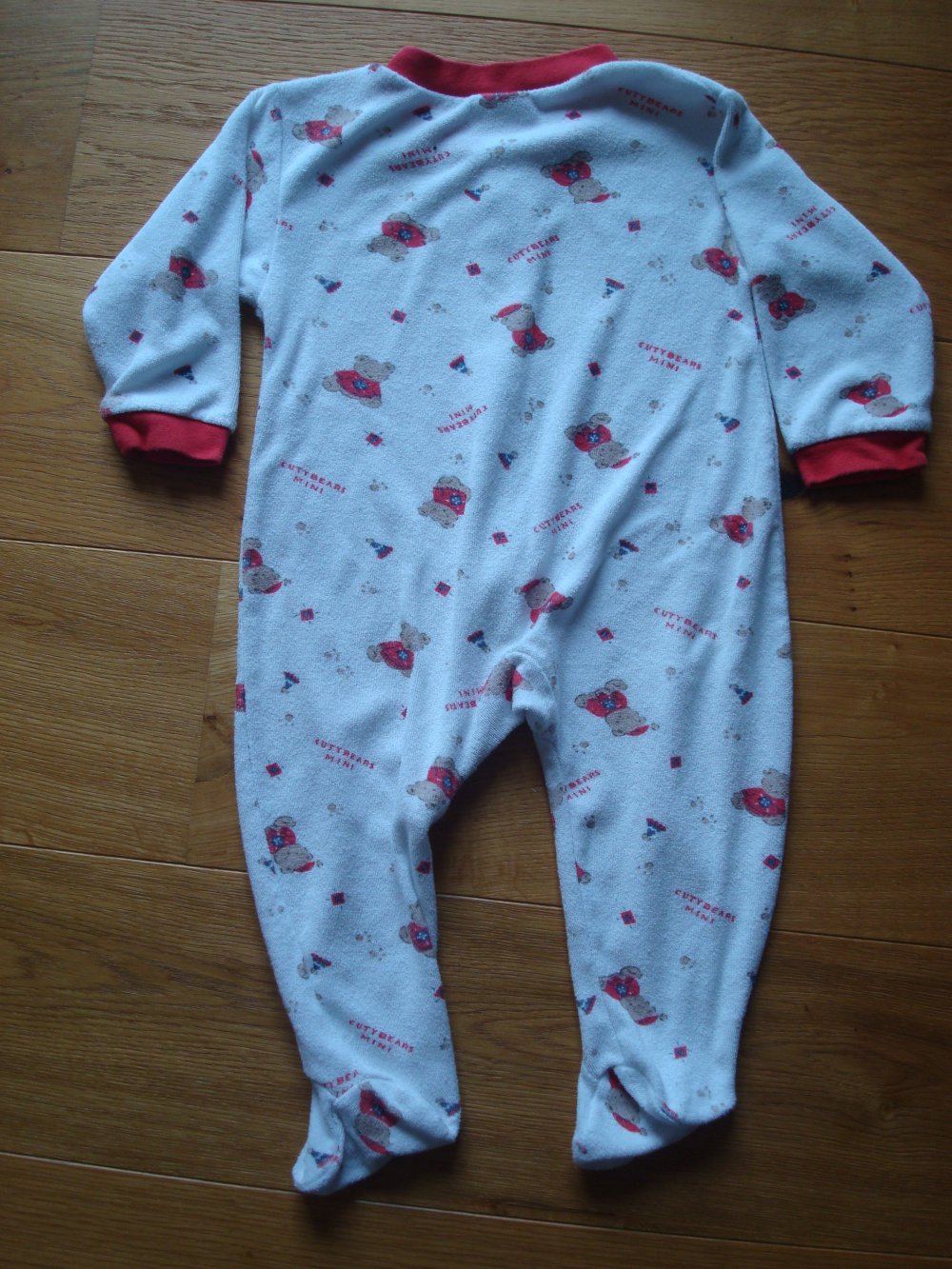 süßer Schlafanzug, Einteiler mit Füßen, Unisex Gr. 80/86