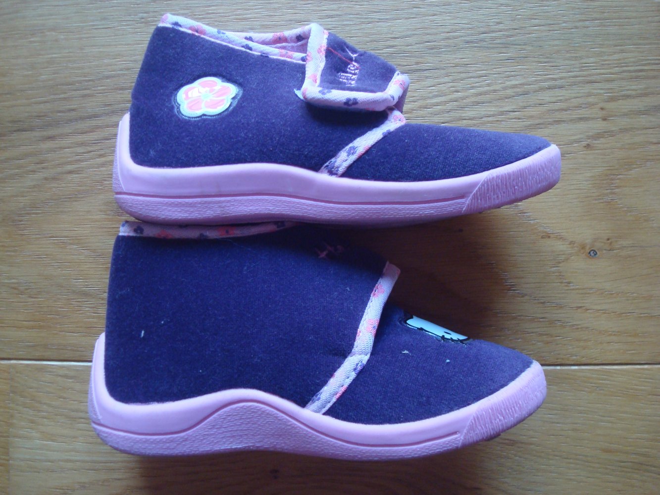 Schuhe, warme Hausschuhe Hello Kitty