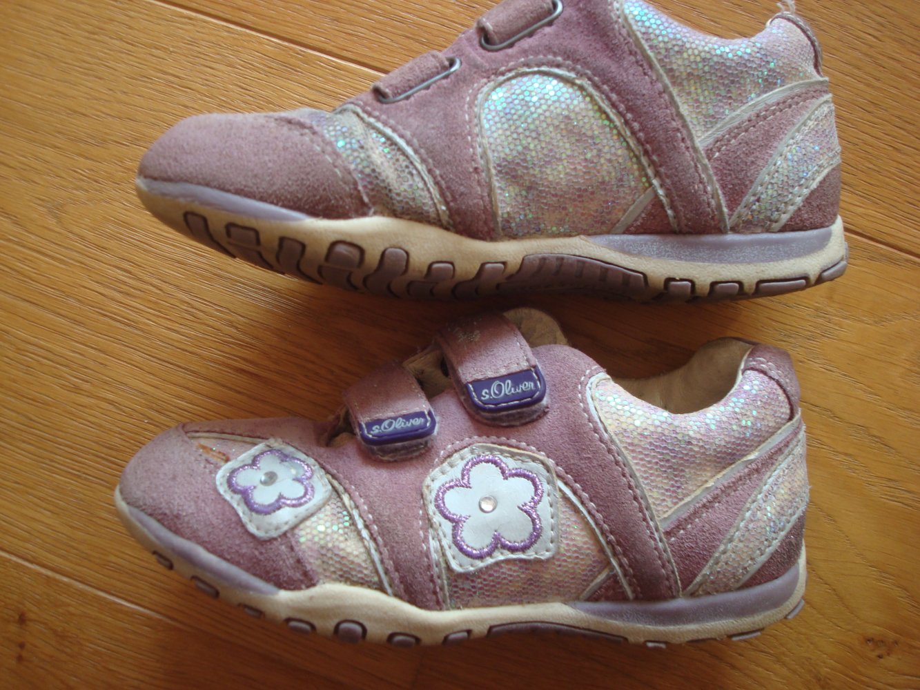 Schuhe, Halbschuhe, Sportschuhe mit Glitzer von s. Oliver