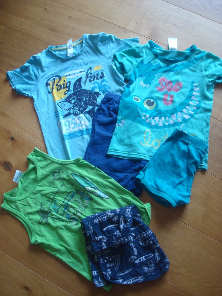 3 kurze Schlafanzüge, Sommerschlaanzüge