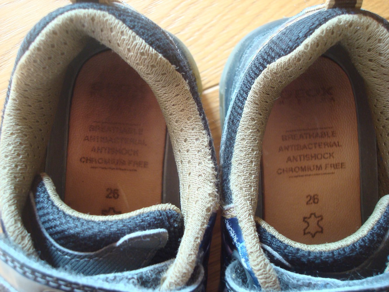 Halbschuhe, Schuhe, Blinkeschuhe von Geox mit Drachen