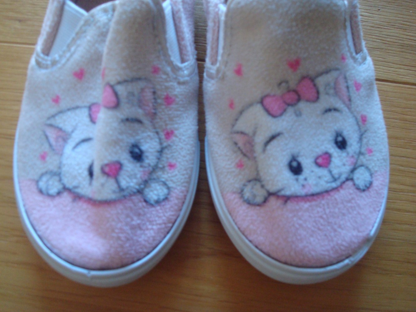 süße Schuhe, Hausschuhe mit Katze