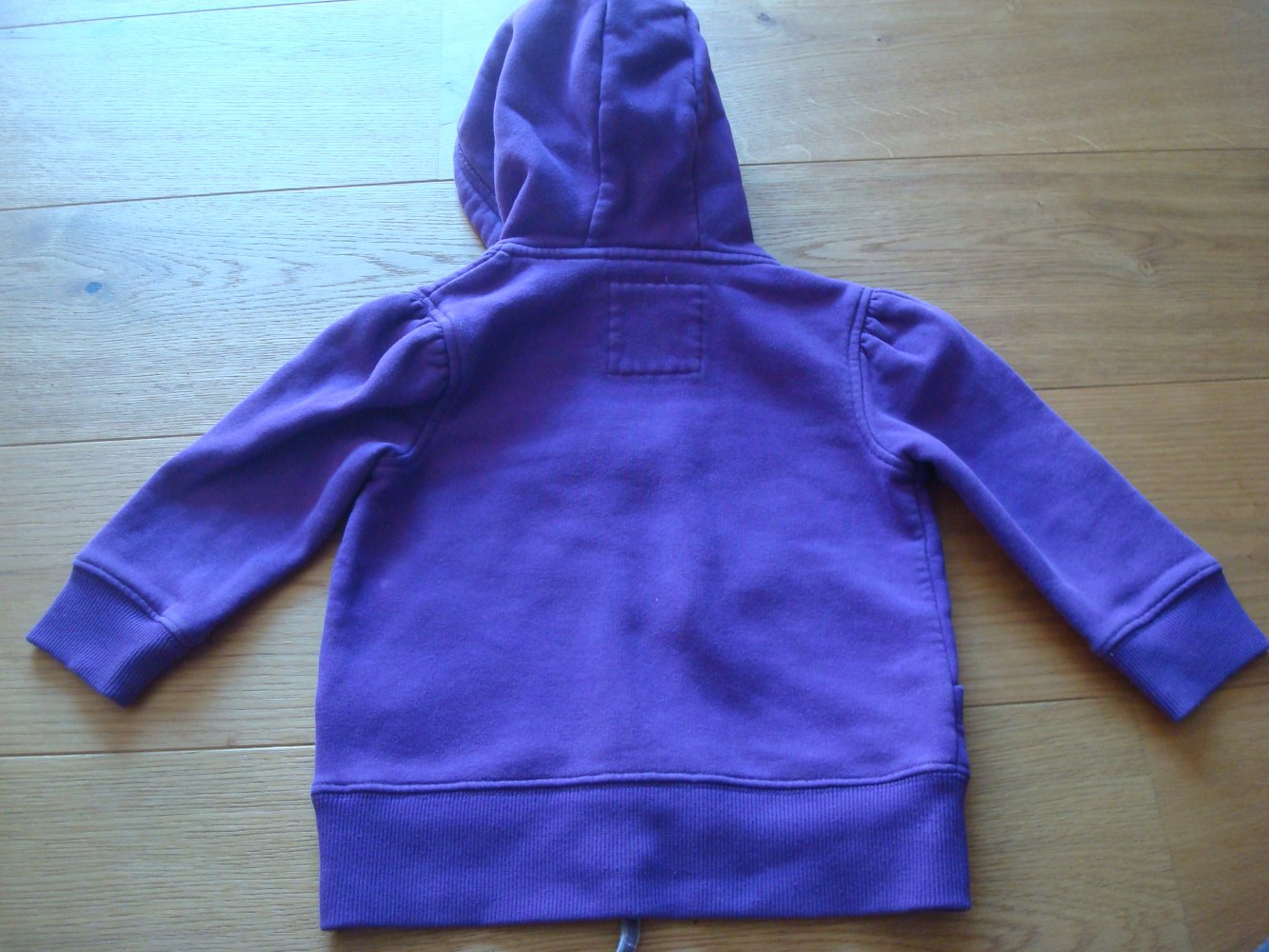 süße Strickjacke mit Kapuze