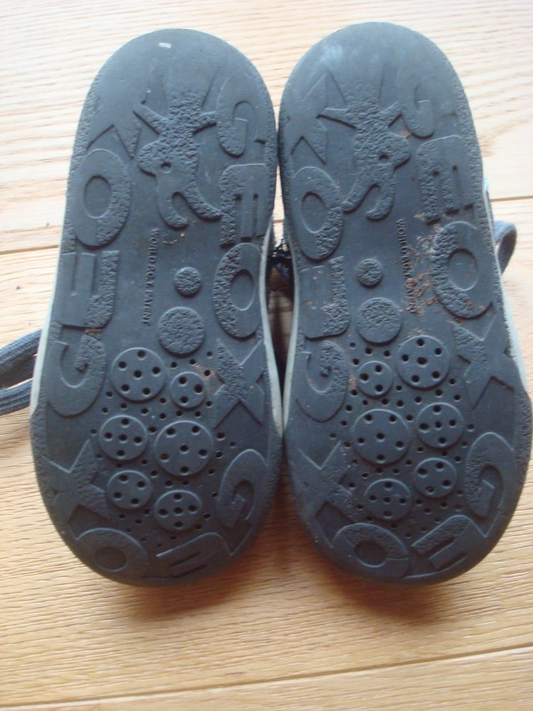 Schuhe, Halbstiefel von Geox mit Glitzer und Blinkefunktion