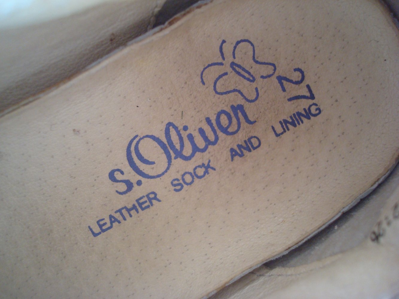 Schuhe, Halbschuhe, Sportschuhe mit Glitzer von s. Oliver