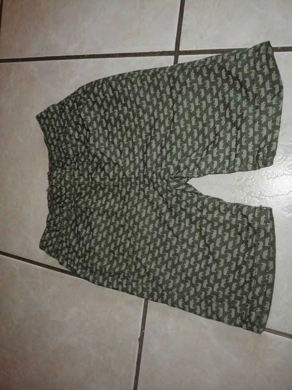 kurze Hose Gr 92
