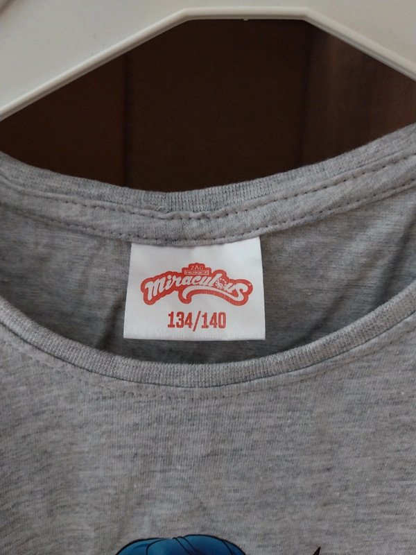 T shirt gr 134/140 